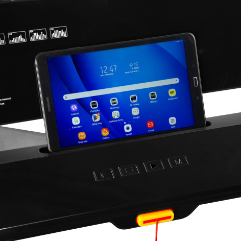 Tapis de sport avec écran connecté