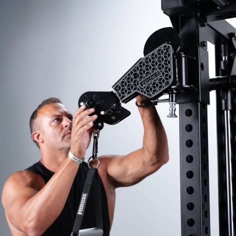 Station de musculation compacte et performante pour home gym
