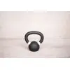 Kettlebells en fonte au design noir pour training en home-gym