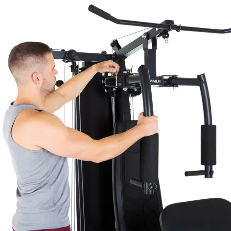 Station avec multiples-postes de musculation - vue 10