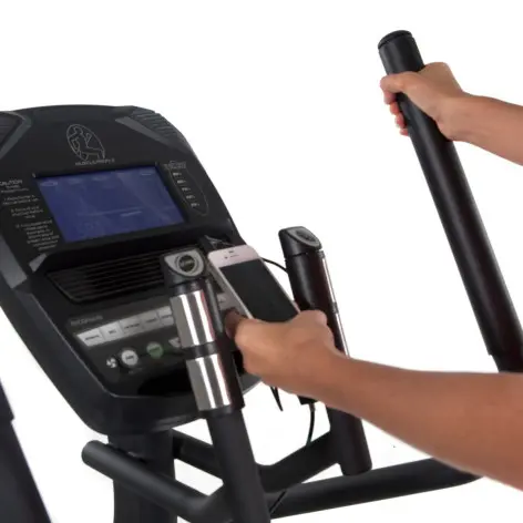vélo d'entraînement elliptique pour séance de cardio-training - vue 5