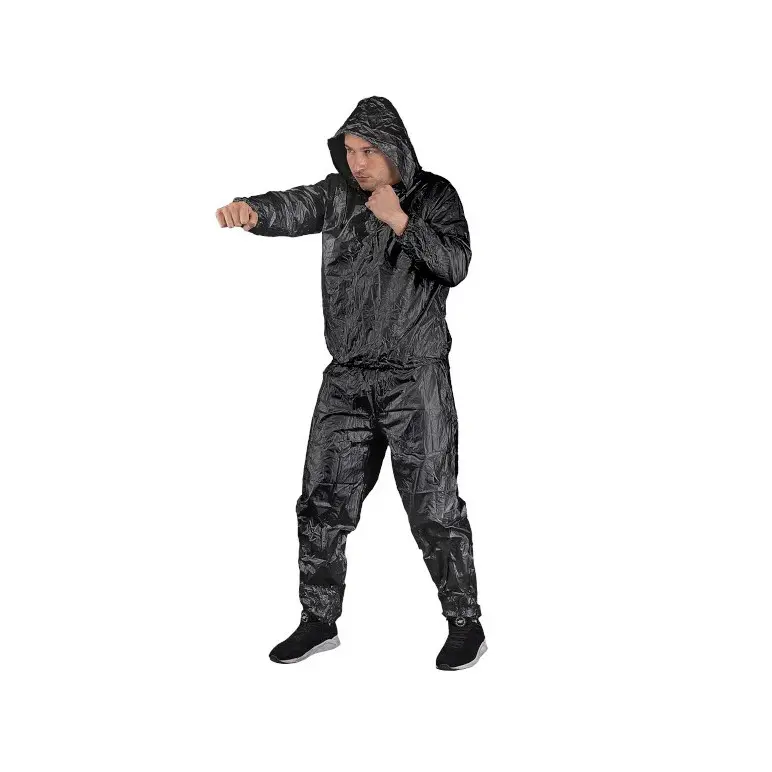 Ensemble de sudation pour trainings de sport.