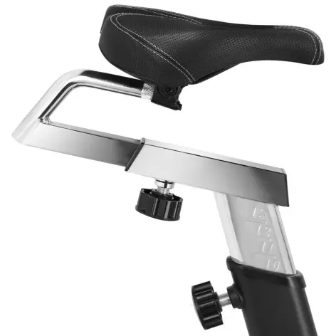 Vélo de spinning robuste avec réglages multiples - vue 4