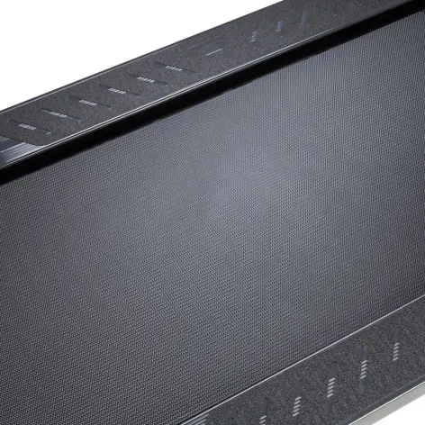 Tapis roulant professionnel pour entrainement cardio avec inclinaison en salle de sport. - vue 6