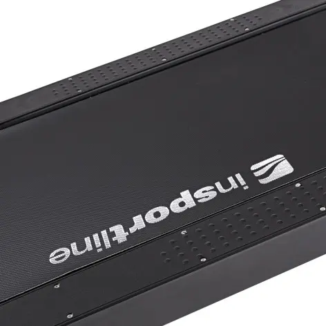 Tapis de course avec chaise romaine pour entraînement sportif en salle de sport privée. - vue 11