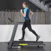 Tapis de course haut de gamme pour training de cardio intense en salle de sport. - vue 9