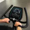 Vélo d'intérieur pour training de cardio avec roues de transport. - vue 10