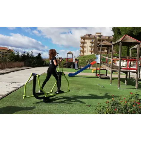 Patineur en plein air - vue 2