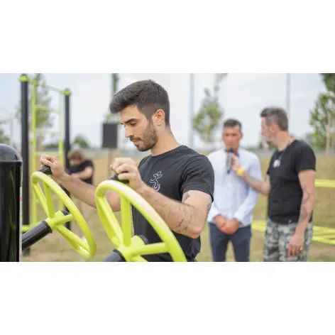 Equipement de street workout adapté pour les handicapés - vue 2