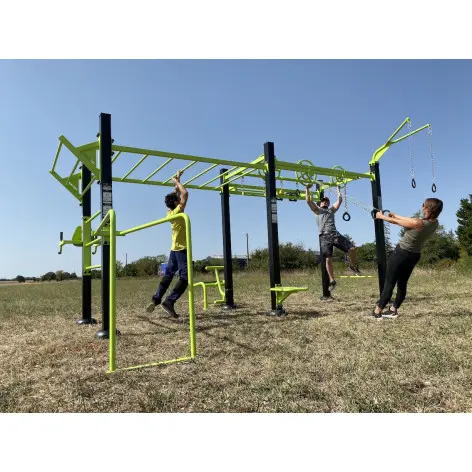 Grand circuit de Street Workout avec 14 postes - vue 7