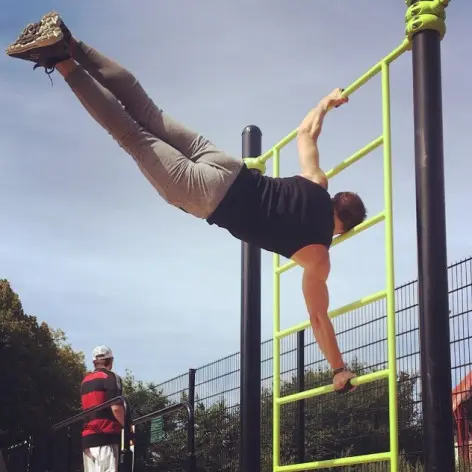 Espalier de street workout et callisthénie - vue 2