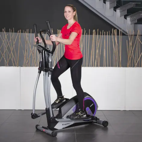 Vélo elliptique pour training endurance en home gym et salle de sport pro. - vue 12
