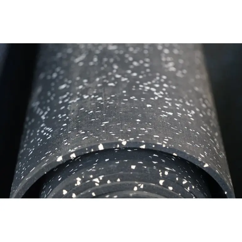 Tapis en caoutchouc noir et blanc de 12.5 m²