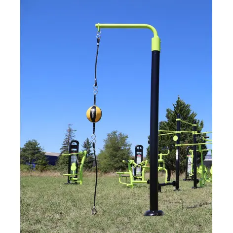 Atelier d'entraînement de sports de combat en plein air - vue 2