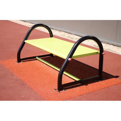 Banc public double fonction pour repos et entraînement de musculation en plein air - vue 2