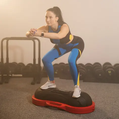 Plateforme d'équilibre avec surface antidérapante à forme atypique - vue 9