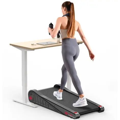 Tapis de marche à moteur inclinable à 5 % - vue 2
