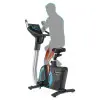 Vélo de cardio-training professionnel avec écran LCD connecté - vue 5