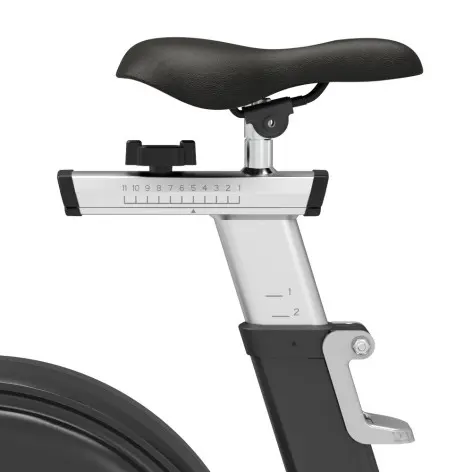 Vélo d'appartement ergonomique et confortable pour club de sport - vue 9