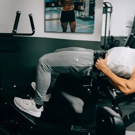 Appareil de musculation pro - Seated hip thrust machine à charge guidée - vue 9