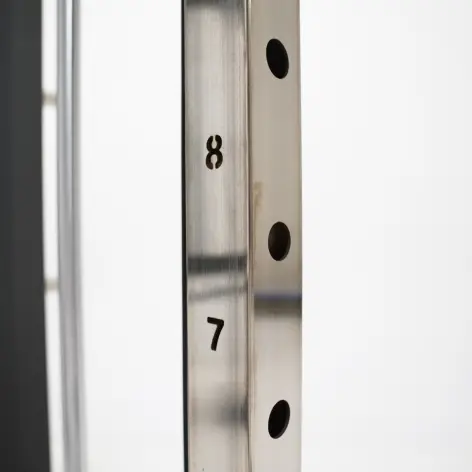 Rack polyvalent Force USA F100 V2 avec 200 kilos de plaques de poids et accessoires de training - vue 13