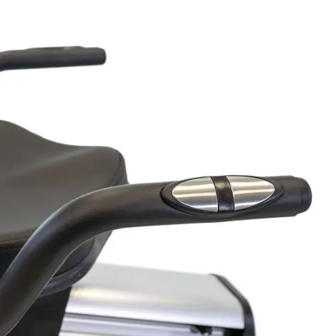 Vélo de cardio semi-allongé professionnel - vue 5