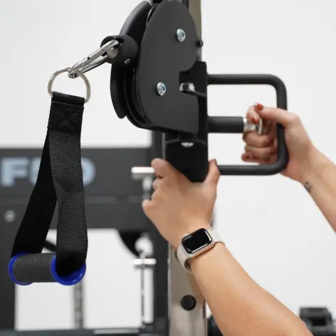 Functional trainer multi-équipé avec accessoires multiples - Musculation Force USA F50 V2 - vue 7