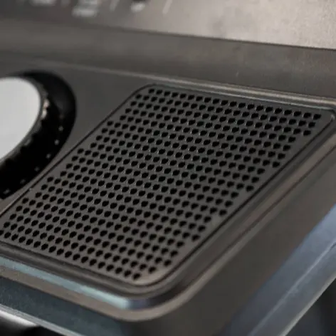 Vélo d'appartement vertical professionnel Titanium Strength - vue 4