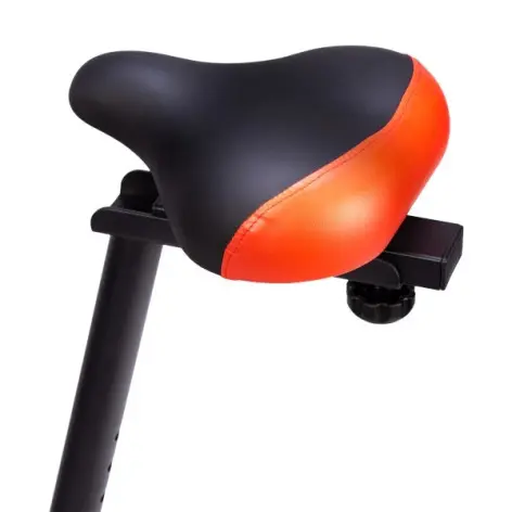 Vélo de cardio training avec ordinateur de bord