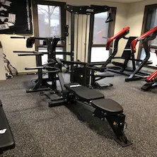 Salle de workout avec multiplex station ATX