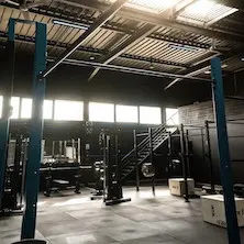 Équipements professionnels de musculation et CrossFit pour un usage commercial intensif 