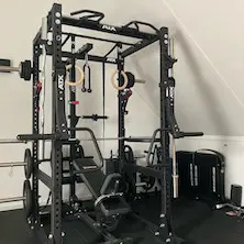 Cage rack multi-équipé de musculation pour  salle d'entraînement à la maison