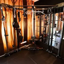 Station Corner ATX avec poulie vis à vis 