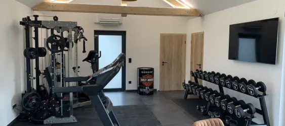 Home-gym moderne et design de Tanguy - Passionné de musculation 